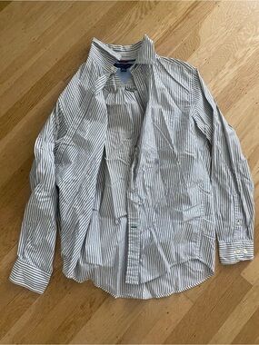 Tommy Hilfiger Men’s Medium Long Sleeve Button Up Shirt w/ Gray & White Stripes